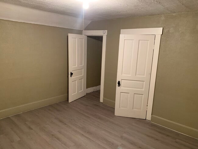 Photo - 2207 Glen Ct