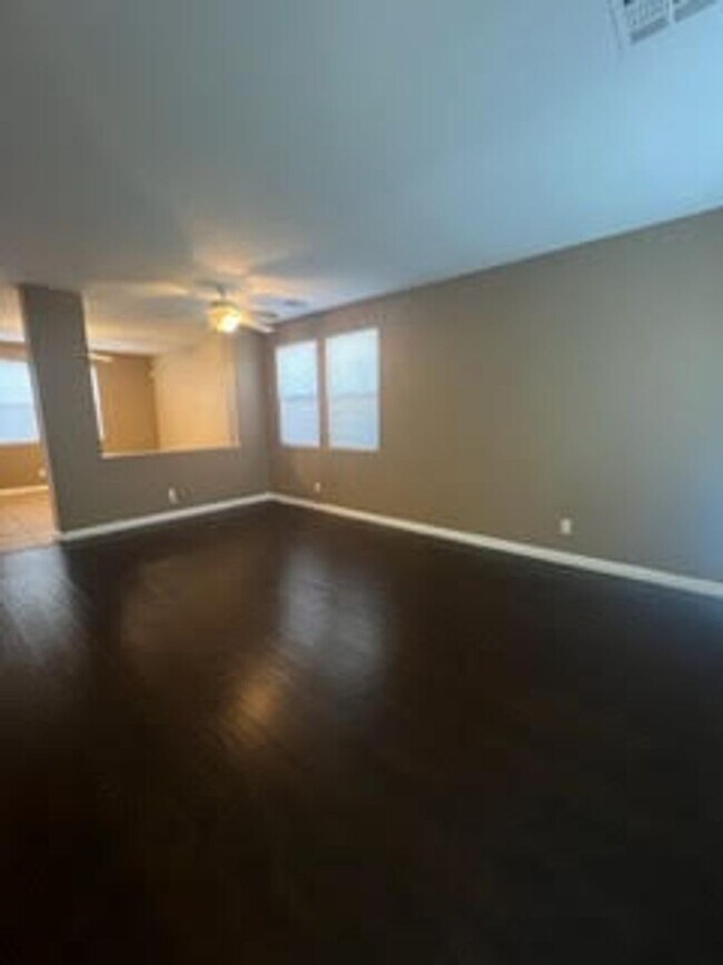 Photo - SUMMERLIN 4 BEDROOM HOME!