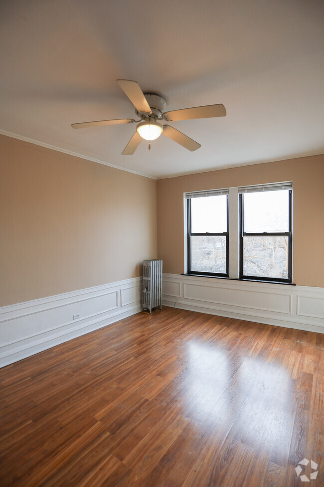 Building Photo - 4137 N Keystone Ave Unit #314 Rental
