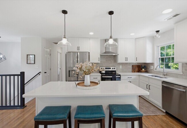 Photo - 625 S 6th Ave
