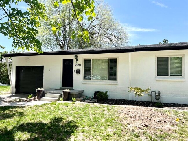 Photo - 3380 S Santa Rosa Ave