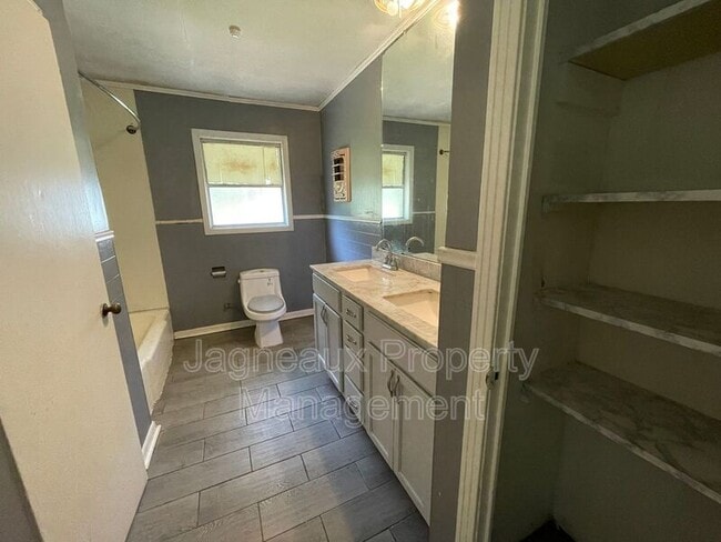 Photo - 2405 St Landry Ave