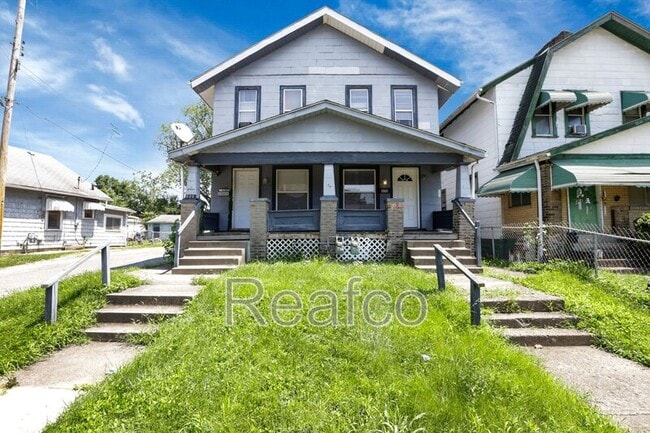 Building Photo - 498 N Champion Ave Rental
