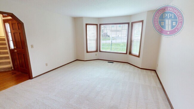 Photo - Room to Roam at Hidden Springs in West Linn! Pets OK!