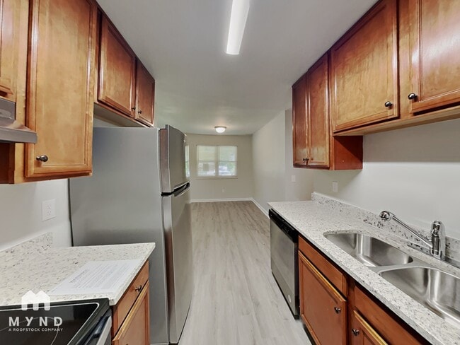 Photo - 1120 Seabrook Rd