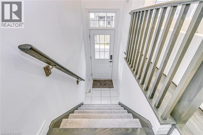 Photo - 28 Barley Ln