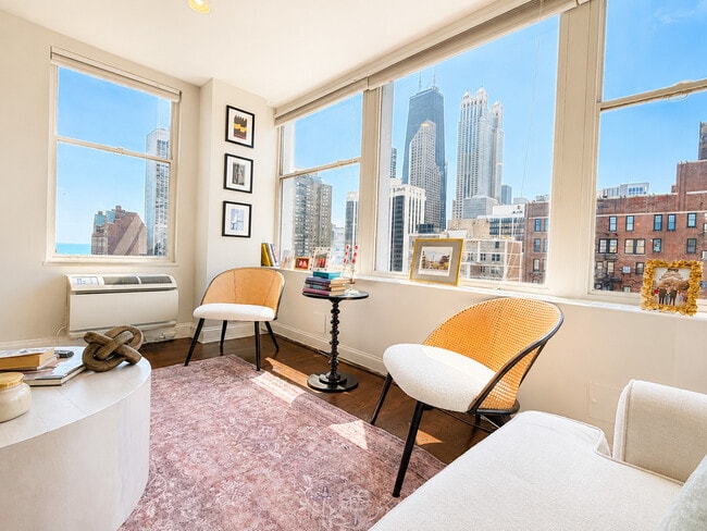 Photo - 30 E Elm St Unit 21C