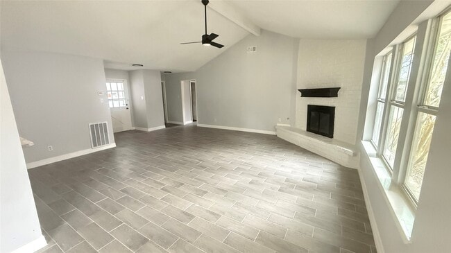 Photo - 4202 Junker St