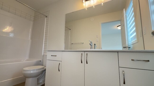 Photo - 6328 King Wynd SW