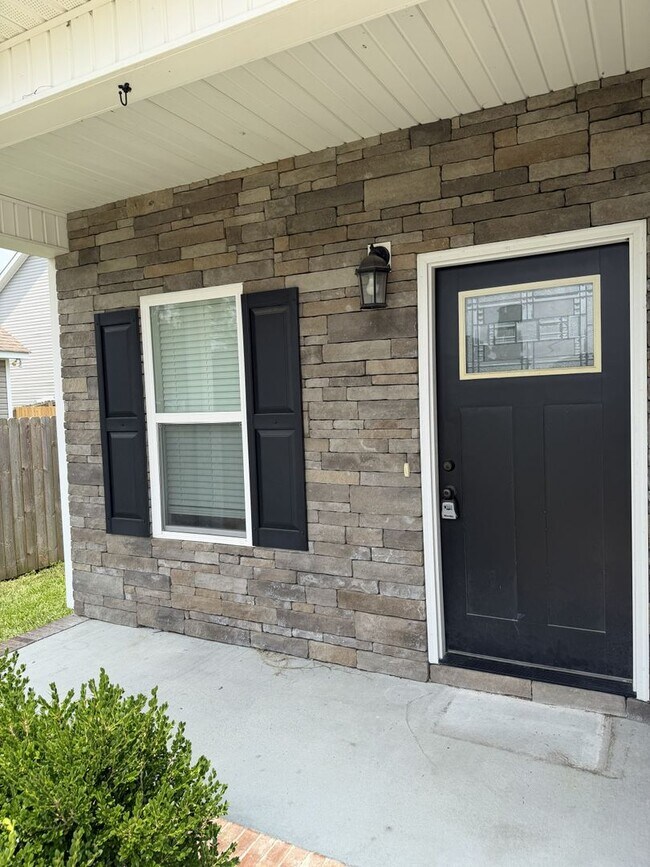 Photo - 302 E Franck St
