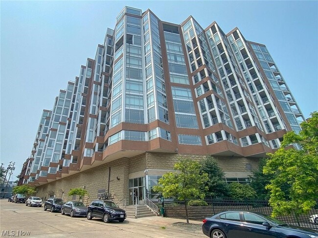 Photo - 2222 Detroit Ave Condo Unit 906