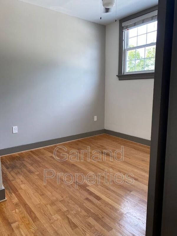 Building Photo - 821 Salem Ave SW Unit 208 Rental