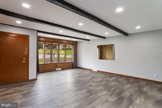 Photo - 5 Orchard Pl