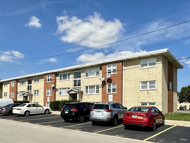 Building Photo - 9612 Ivanhoe Ave Rental