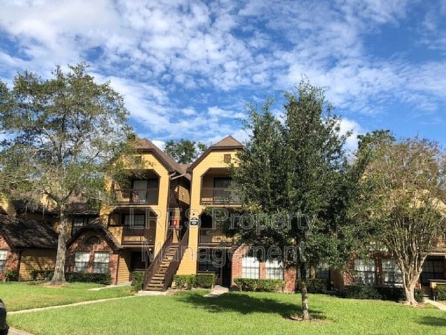 Building Photo - 465 Forestway Cir