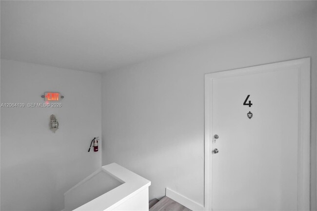 Building Photo - 411 Santander Ave Unit 1