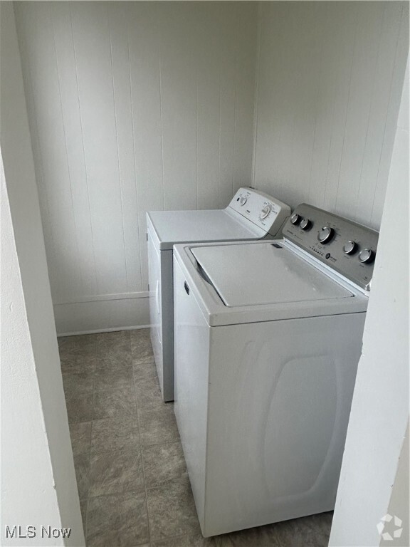 Building Photo - 501 Main St Rental