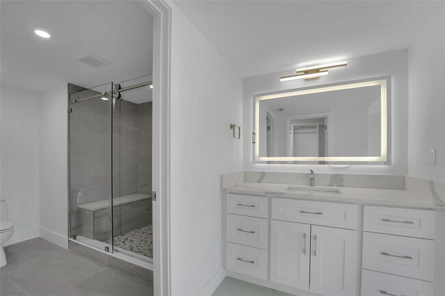 Photo - 3900 Galt Ocean Dr Unit 511