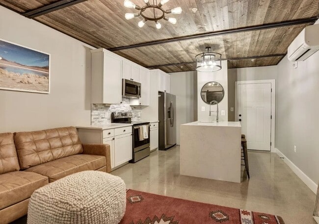 Photo - 12 W Montgomery St Unit 206