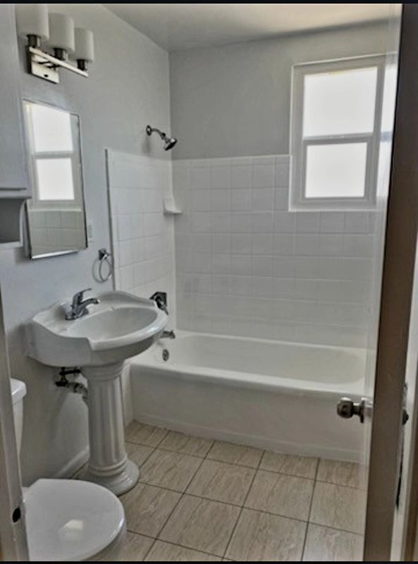 Photo - 1332 S Mansfield Ave