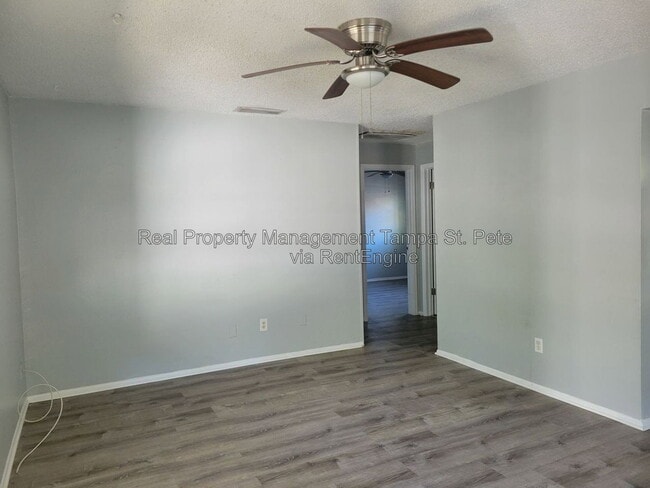 Photo - 917 Lake Palms Dr