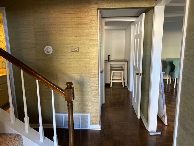 3649 Haughton Ln Unit 2