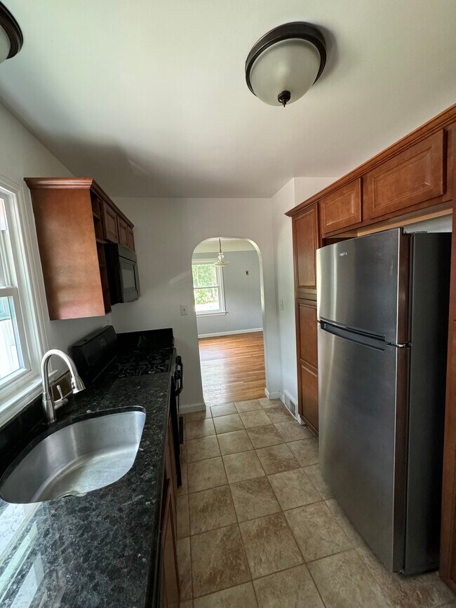 Photo - 3102 Devondale Rd