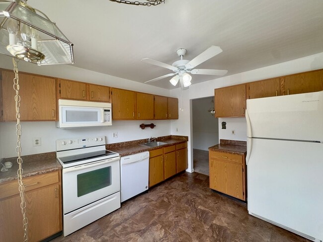 Photo - Charming 2 Bedroom/2 Bathroom Apartment in Perry Hall, MD!