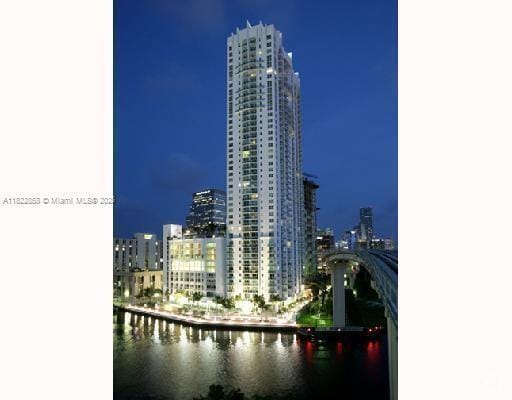 Building Photo - 41 SE 5th St Unit 1305 Rental