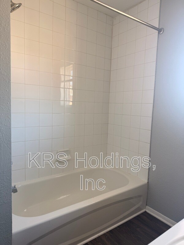 Photo - 4104 Newsome Dr
