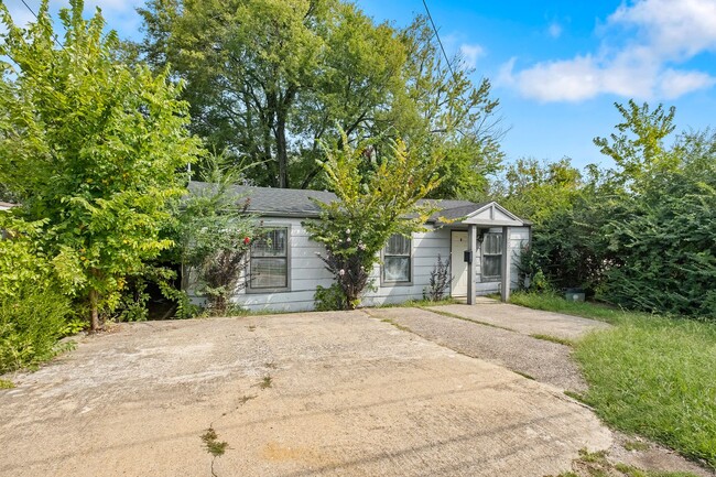 Photo - Beautiful home located in the heart of Fayetteville