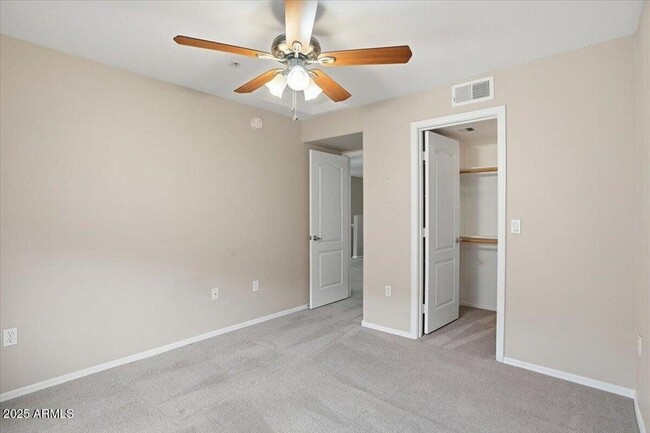 Building Photo - 2401 E Rio Salado Pkwy