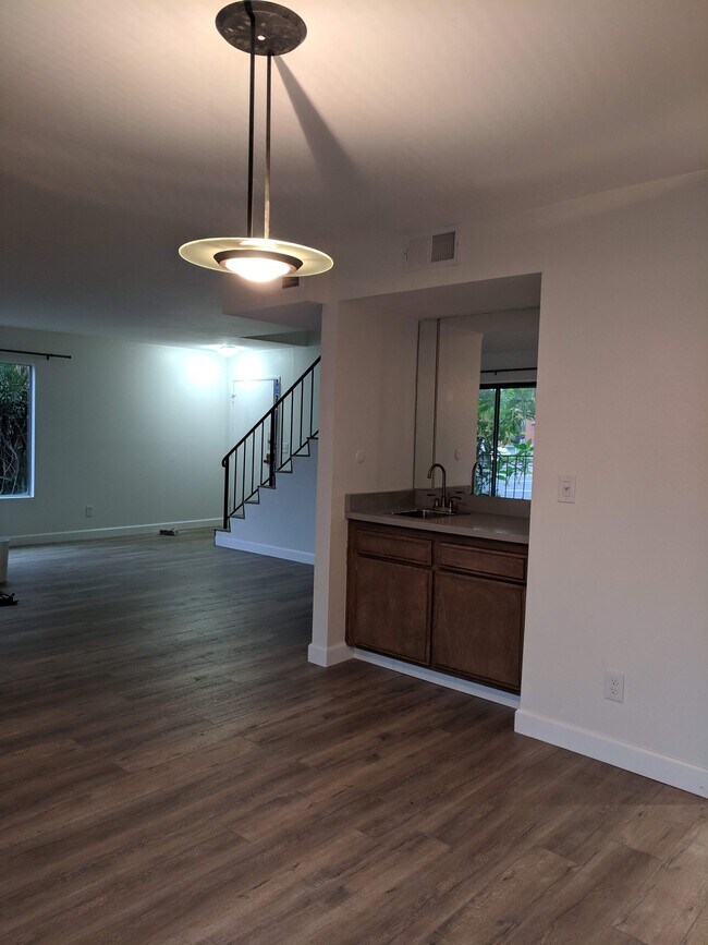 Photo - 11908 Riverside Dr Townhome