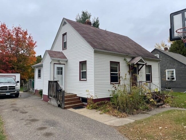 Photo - 2 Bedroom, 1 Bath Single Family Home with ...