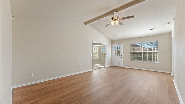 Photo - "Homey 3-Bed Home with Granite Finishes in Fayetteville – Your Perfect Retreat Awaits!"