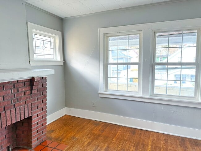 Building Photo - Stratford Park Unit Up