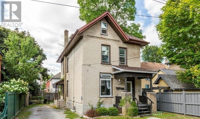 Photo - 279 William St Unité Main Floor