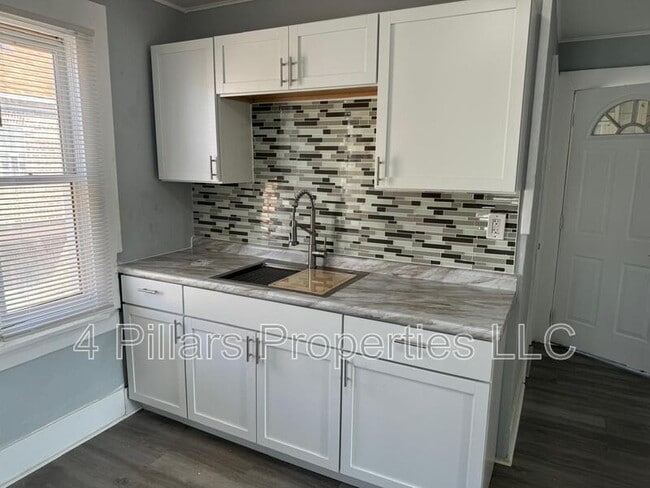 Photo - 1115 W 150th St Unidad 2nd Floor