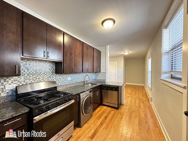 Photo - 4426 N Wolcott Ave Unit J05W