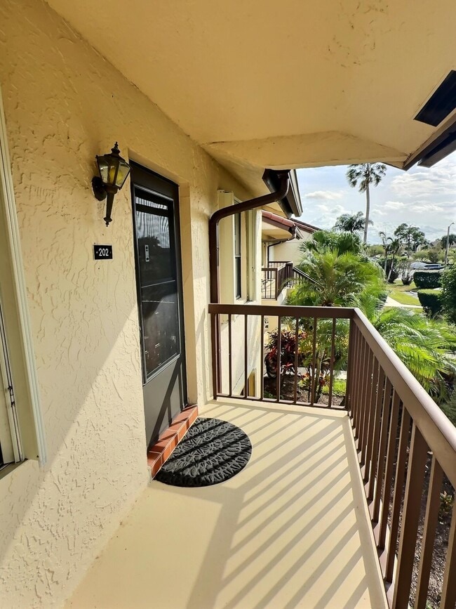 Photo - 4682 Lucerne Lakes Blvd E Unit 202