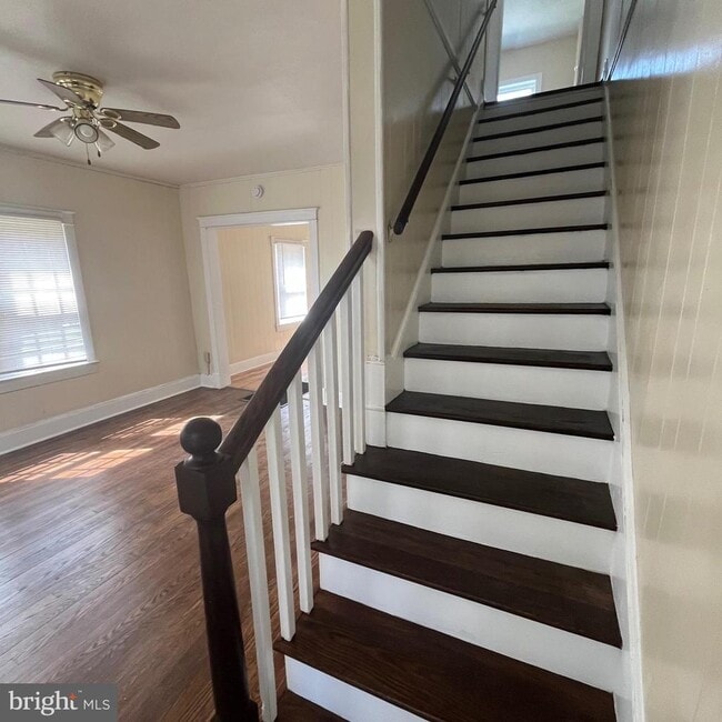 Photo - 609 Smithfield Ave