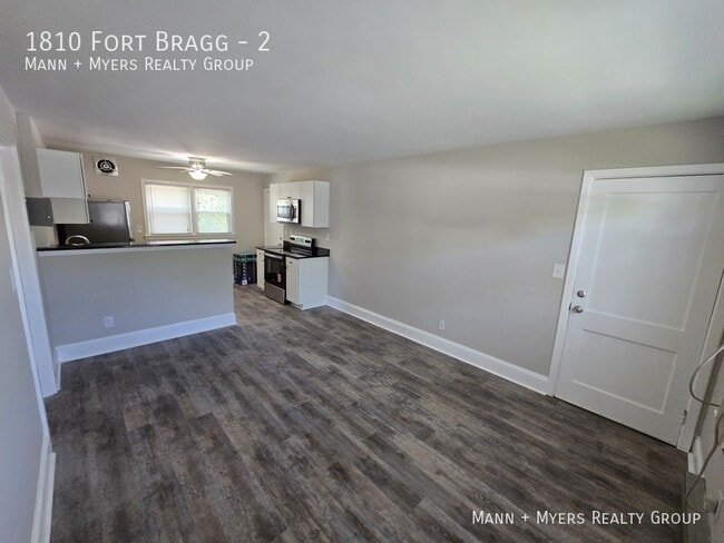 Photo - 1810 Fort Bragg Rd Unidad 2