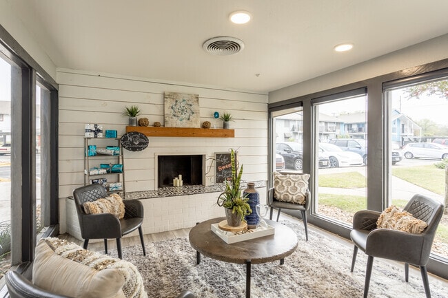 AUBRY HILLS APARTMENTS - AUBRY HILLS APARTMENTS