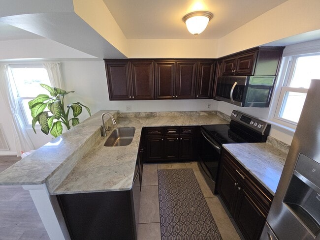 Photo - 2207 Rockbridge Rd