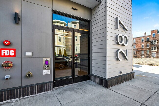 Photo - 287 Maverick St Unit 202