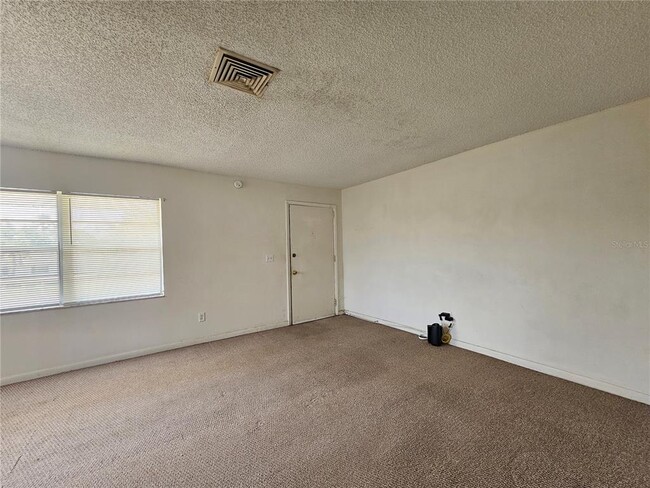 Photo - 209 Northwest Jefferson Cir N Unit 15