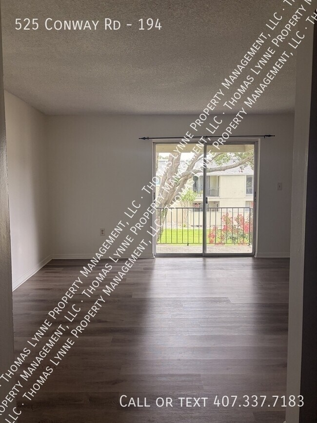 Photo - 525 Conway Rd