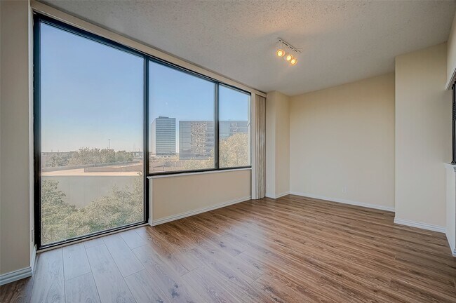 Photo - 14 Greenway Plz Unit 6P