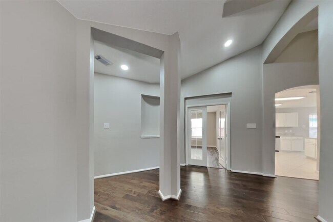 Photo - 4959 Sentry Woods Ln