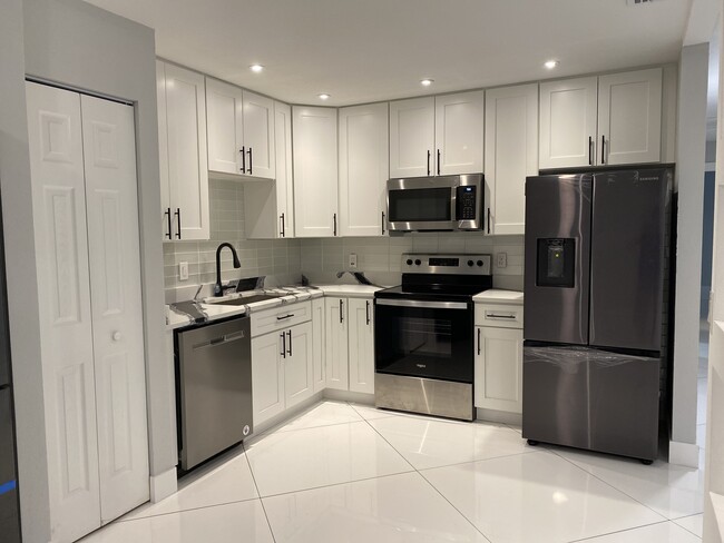 Photo - 2032 Gregory Dr